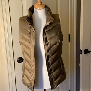 EDDIE BAUER VEST 550 Premium Goose Down fill